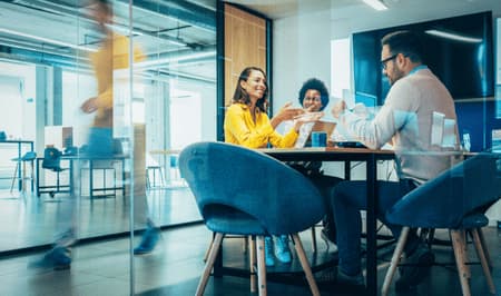 Teambesprechung in einem modernen Büro